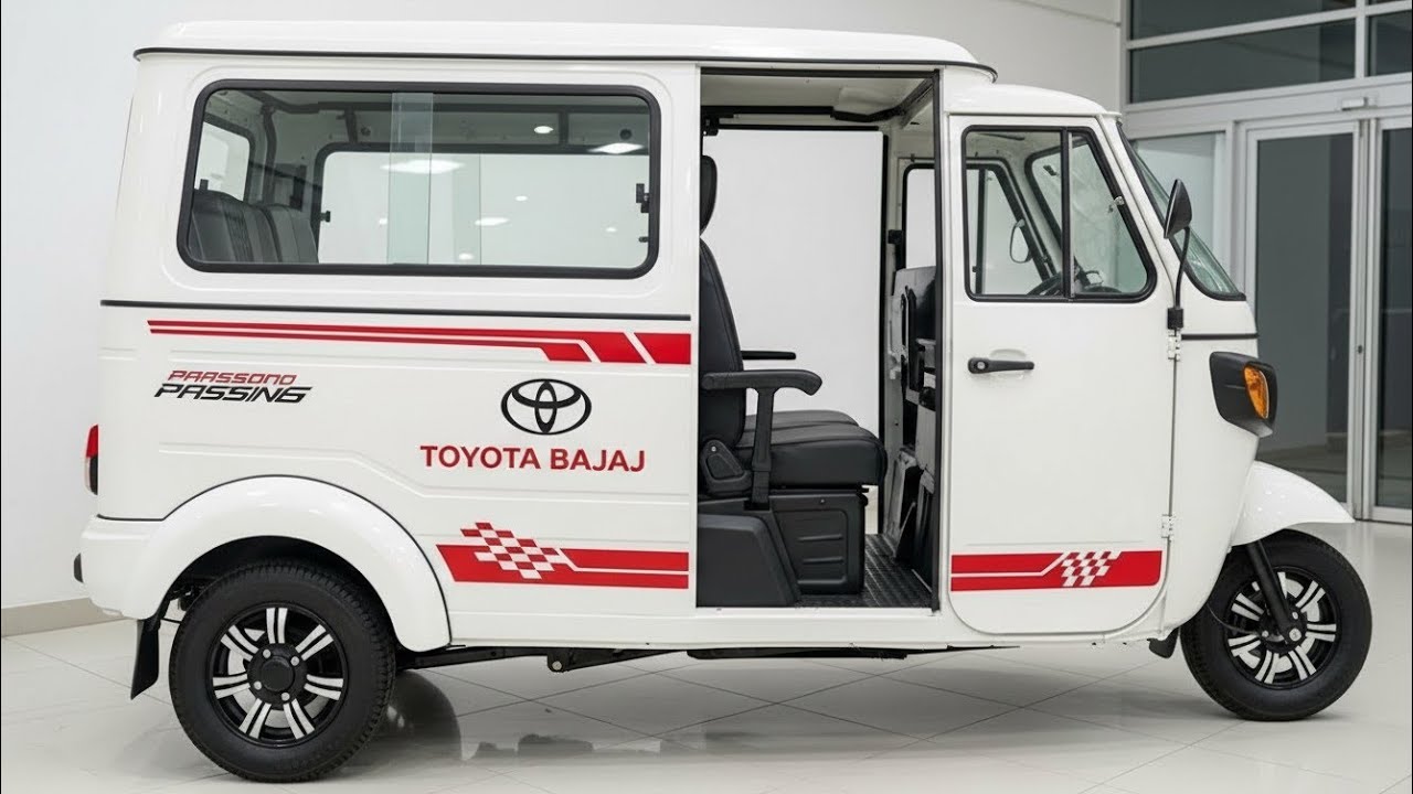 Toyota Bajaj 3 Roues 2026 Blanc 8 Places – Version Luxe & Intérieur Showroom