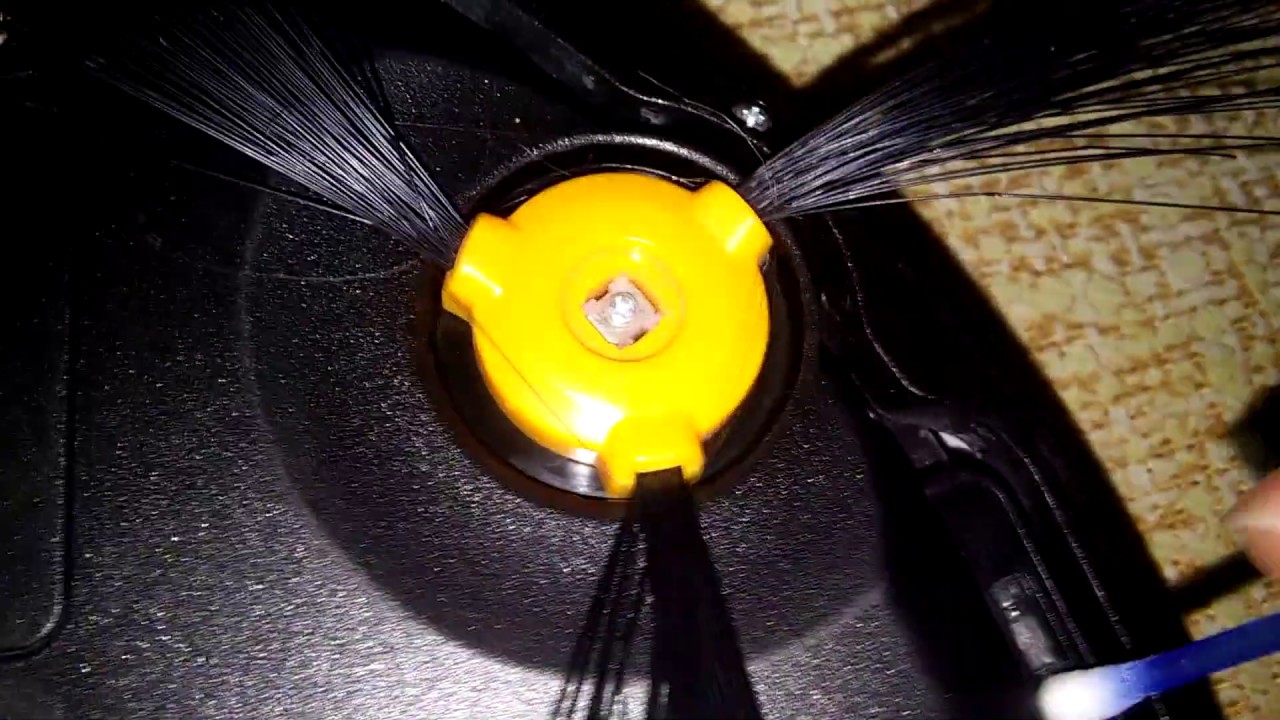 Mantenimiento robot aspirador Conga Excellence 990 Limpiar rueda guia y  sensores anticaida - YouTube