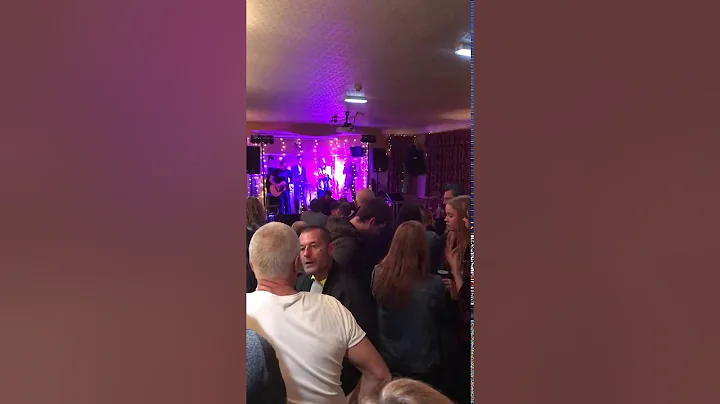 Nathan Samuels - Half the World Away Live Oasis Co...