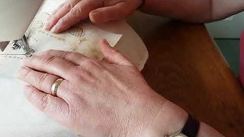 Creating poppy seed heads