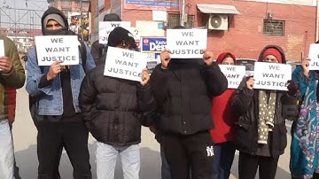Srinagar Cluster Univ Students  Protest Against Authorities