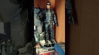 T-850 Terminator 12 inch figure with base and sound by McFarlane