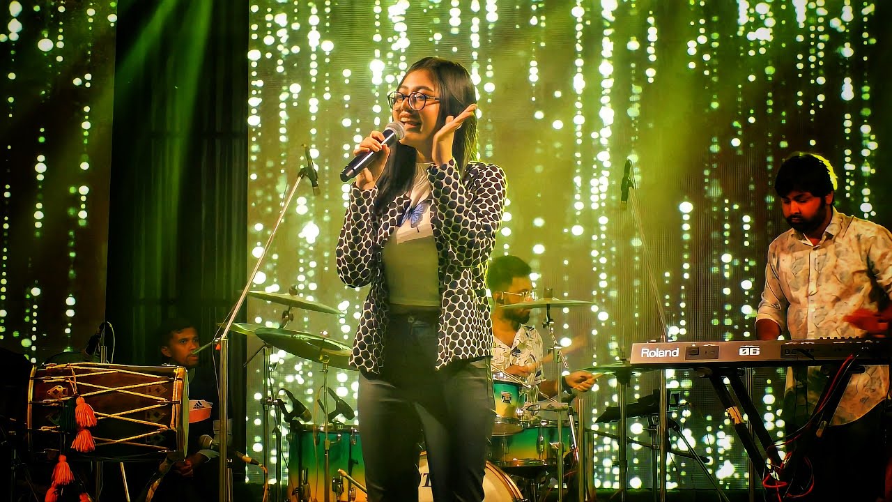 Ja Re Jare Ure Jare Pakhi | Indian Idol Singer: Anushka Patra | Lata ...