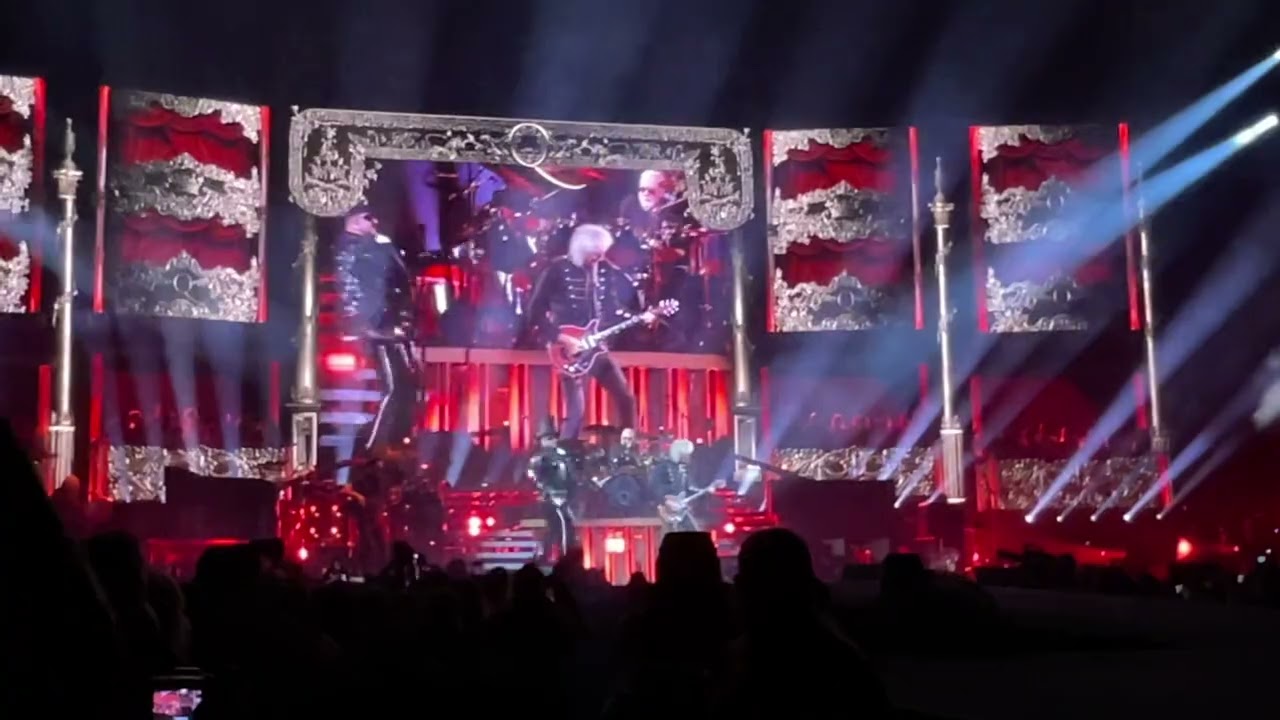 Queen & Adam Lambert 4K - opening intro now i’m here - O2 Arena London 14 june 2022