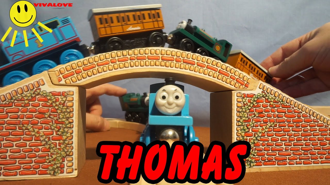 Thomas and friends.Thomas the tank engine .. Great basic wooden railway ...