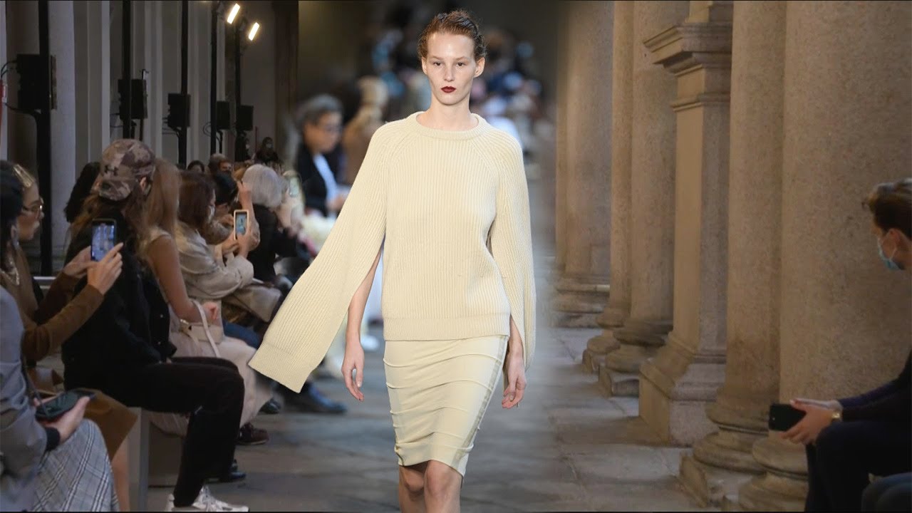 Max Mara | Spring/Summer 2021 | Milan Fashion Week