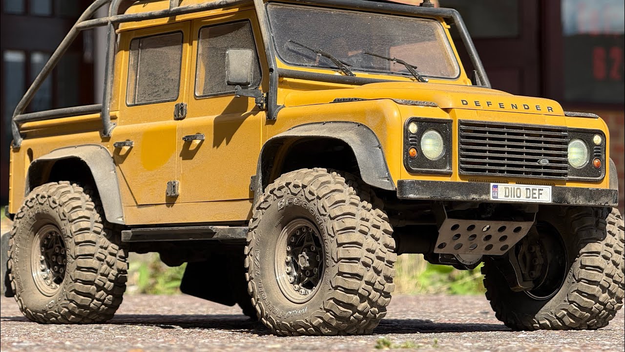 Trx4 defender trailing in the woods, no music raw sound 