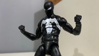 Marvel Legends Secret Wars Black Suit/Symbiote Spider-Man Figure Review