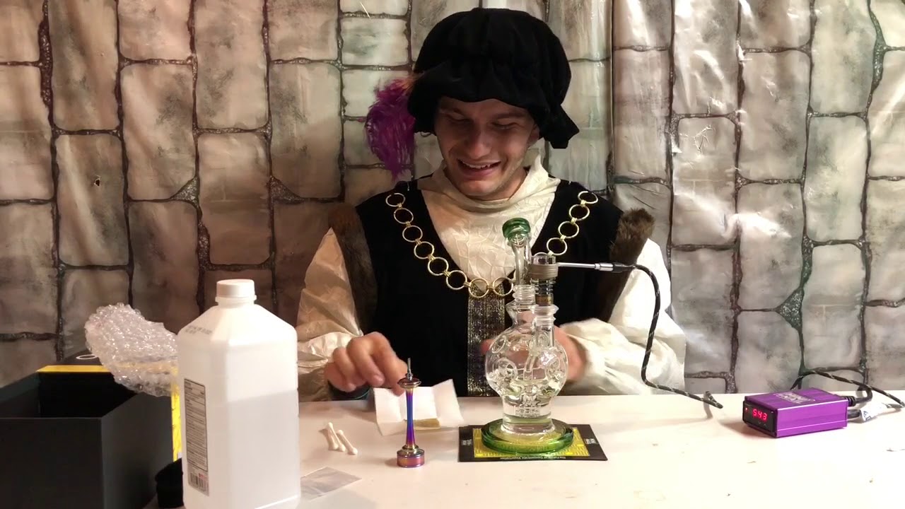 Knights of the Stoned Table Ep 5 : NEW MINI NAIL UNBOXING AND GRAM DAB!