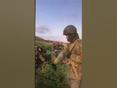 Российские военные кидают зигу - YouTube