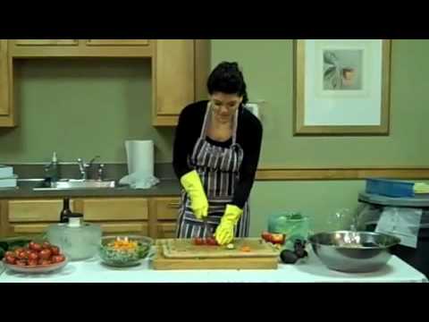 Dr. Leslie's 10+10 Salad in 10 Minutes or Less! Demo