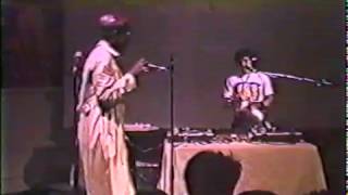 Wild Style Japan Tour (Tokyo, 1983) 5 (Fab 5 Freddy performs Change the Beat)