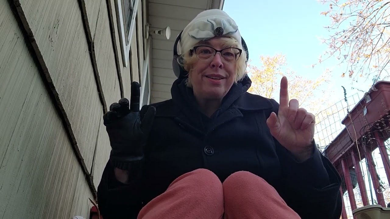 TIP O THE HAT TO THE DIVINE FEMININE SHOWGIRLS With Divine Sensuality PEP TALK 4 The Collective✨️💖✨️