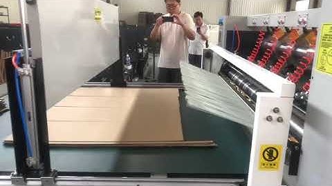 Automatic feeding thin blade slitter scorer with auto stacker machine