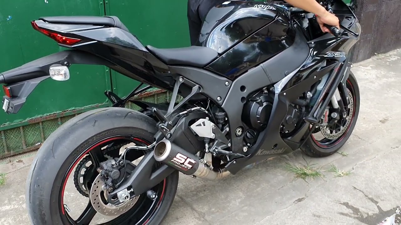 Kawasaki ZX10-R with SC Project CR-T 61mm exhaust - YouTube