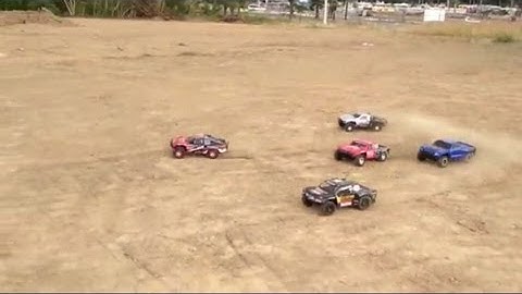 4 Traxxas Slash vs Team Associated SC10 Brushless