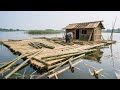 A young Chinese man challenges himself to build a luxurious bamboo house in 30 days