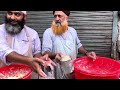 Hidden Gem at Dehli Gate: Madni Makkhan Shakkar, Lassi & Naan – Street Food Pakistan