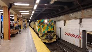 R77 897 & R47 80 Pulling through 36th Street