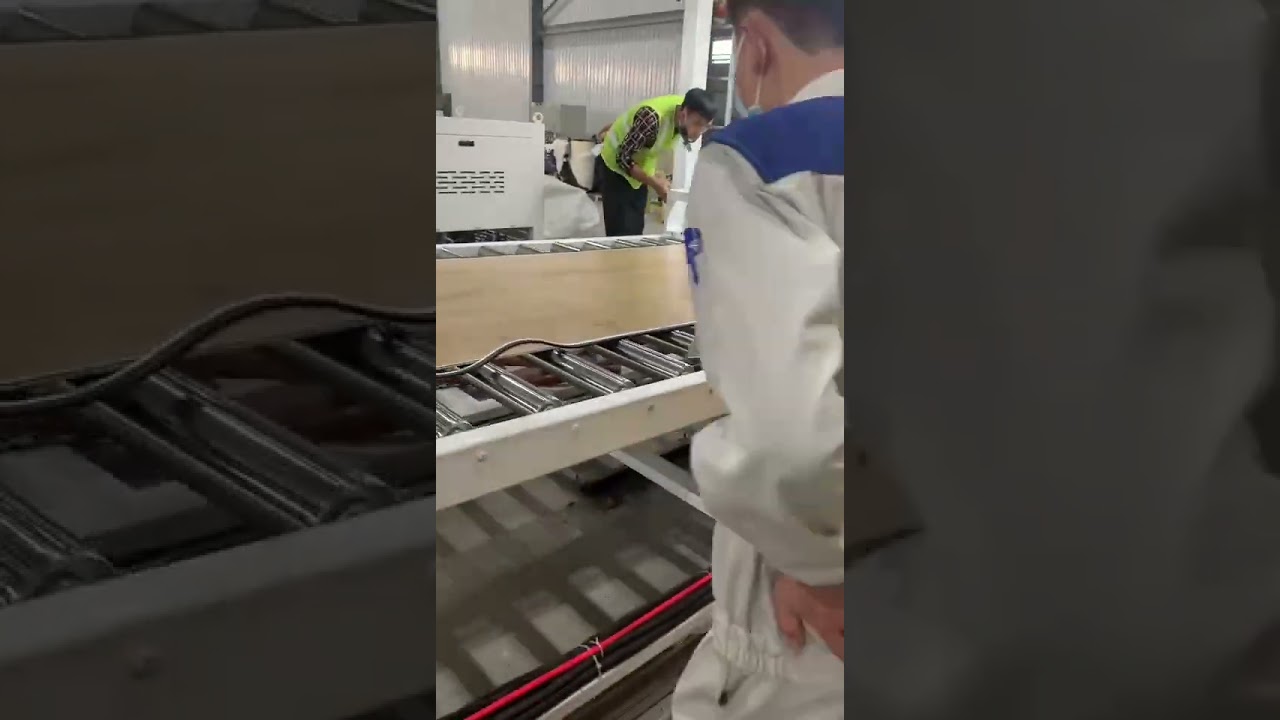 how to make SPC Flooring  co-extrusion  ABA layer ，spc flooring 3 layers making machine