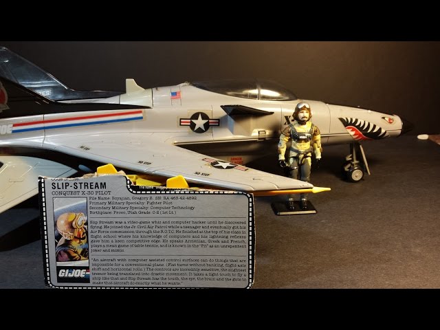 HCC788 - 1986 CONQUEST X-30 and SLIP-STREAM vintage G. I. Joe toy