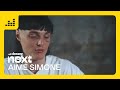 Capture de la vidéo Aime Simone : Ses Proches Révèlent Les Origines De Son Talent | Deezer Next
