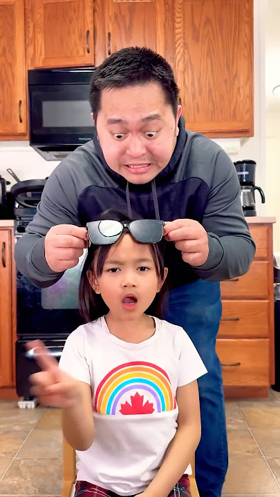 Cute kid pranks dad 00😎🙅‍♂️🤣☝️🤓🤣#shorts #cute #funny