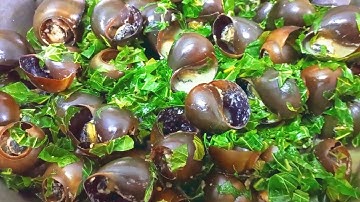 Ốc Bươu Đen Um Dừa Với Lá Cách, Ngon Tới Con Cuối Cùng.