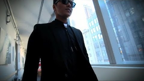 FOX Super Bowl Sunday - Bruno Mars Feature with Michael Strahan