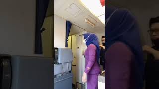 Flight attendant Indonesia hijab cantik #shorts#fyp#viral#pramugarihijab#heksaputri