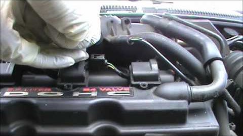 How To Change Spark Plugs On A Chrysler Sebring  (What Is On Your Mind) part 1