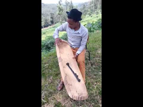 How To Play Inanga Kamananga With Munyakazi Deo 