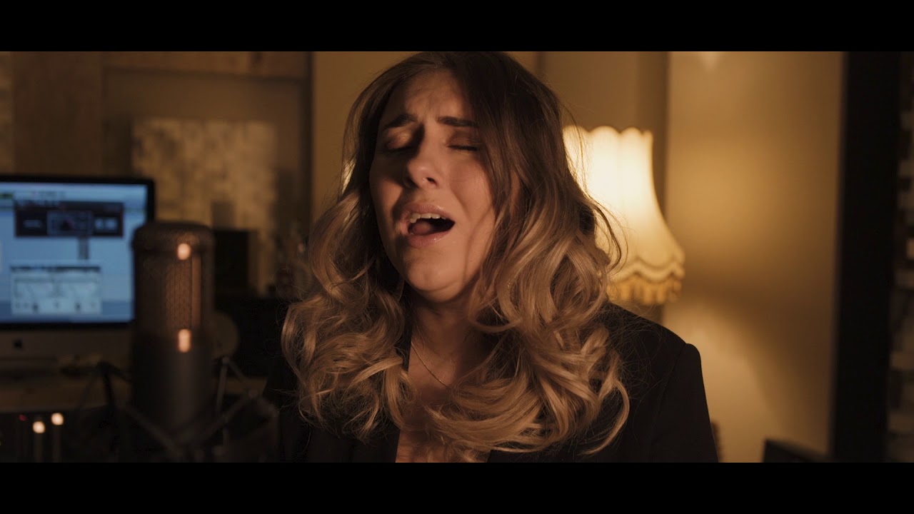 R.E.M. - Everybody Hurts (Cover by Melissa Janssen)