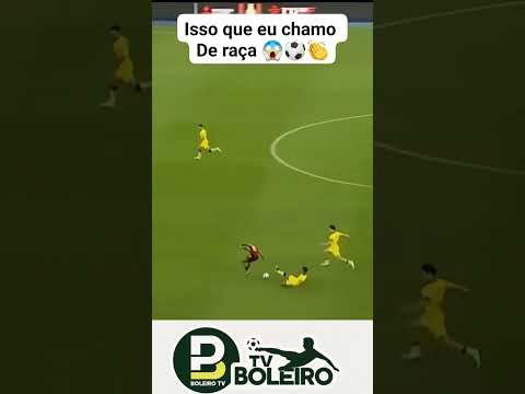 ISSO QUE CHAMO DE RAÇA, FOI NA FORÇA E NA VONTADE PARA FAZER O GOL #futebol #futeball #futbol #gol