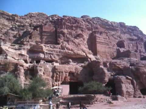 Video: Paras Tekemistä Jordaniassa Petran Ulkopuolella