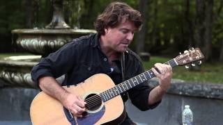 Garden Sessions: Keller Williams - "Right Here" - Radio Woodstock 100.1 - 9/14/13 chords