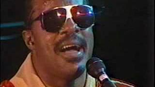 Video thumbnail of "Stevie Wonder Live 1985 lately"