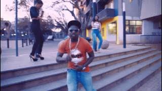 Mono T ft. Oskido, Tira, Character, Buckz & Uhuru 'Zandla Phezulu'