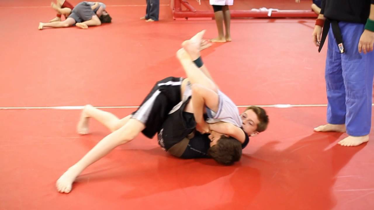 Kid's Grappling at Ground Control Part1 of 2
