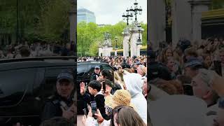 Catherine, Princess of Wales, arrives atBuckingham Palace with Prince William