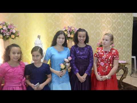 Vídeo: Escolhendo a noiva mais original