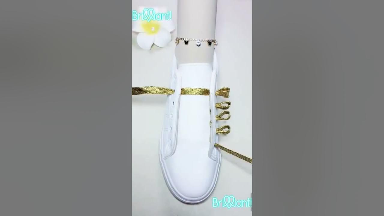 Кискасы бар қыздың үйдегі фотосуреттері Презерватив пен сперматозоидпен төсекте жұп жыныстық қатынас