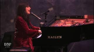 Karla Bonoff 'Someone To Lay Down Beside Me' [live] @ Eddie Owen Presents