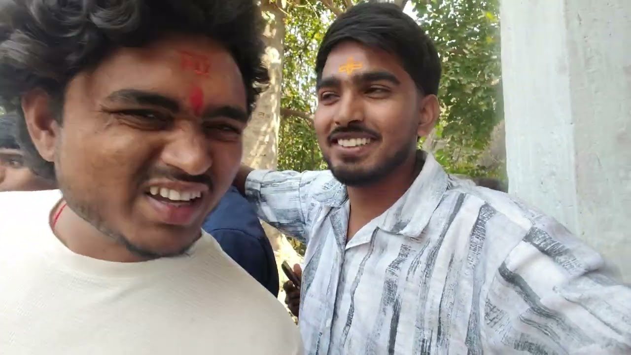 Prasidh mahadev mandir jaha mahadev gufao me base he ( mahadev shirvel ) 