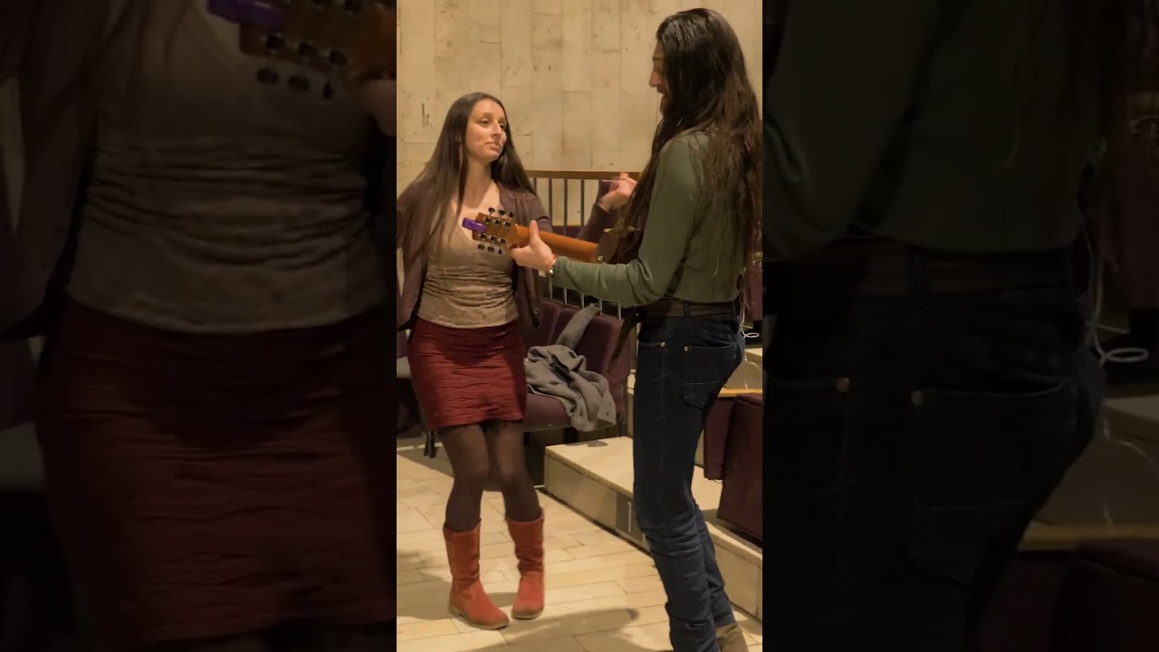 Estas Tonne with Reka Fodor 