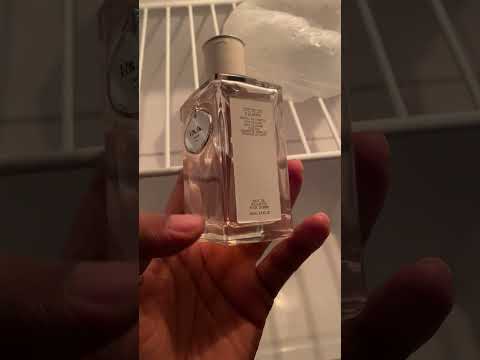 خليت عطر برادا بالثلاجة تتوقعوا رائحته راح ترجع