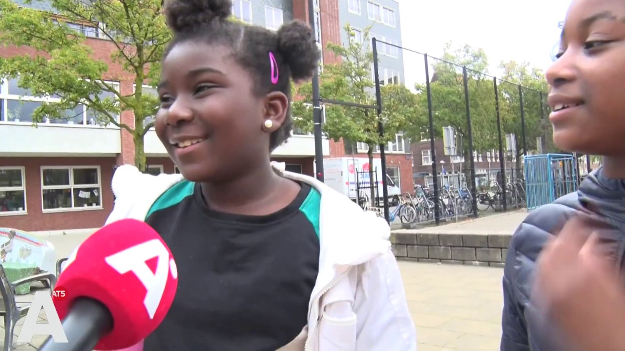 Gullits en Rijkaards Balboaplein krijgt Cruyff Court