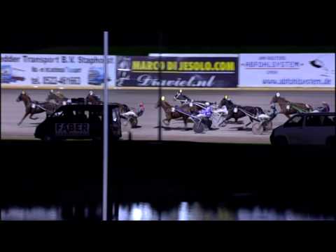 Vidéo de la course PMU PRIX NESMILE (TROTTEUR FRANCAIS LADY CHALLENGE)