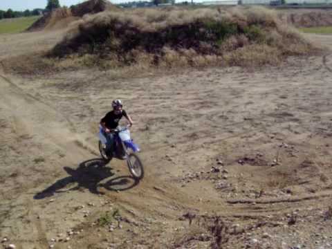 2004 yz250 - YouTube