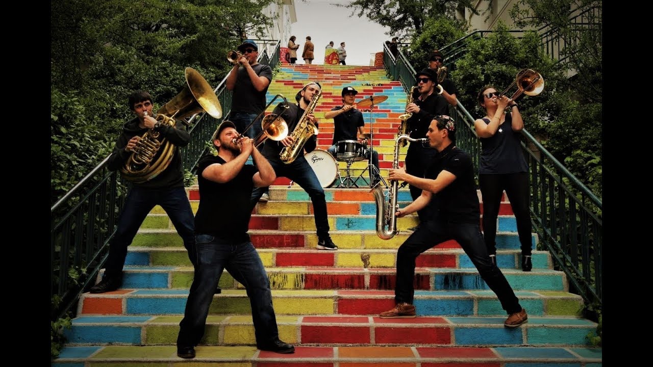 Velcros Brass Band   Crazy In Love Remix